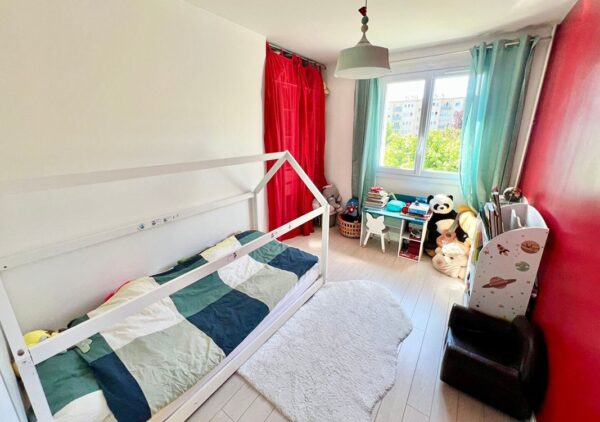 Appartement 5 pièces – 72 m²- Conflans-Sainte-Honorine (78700) En exclusivité – Image 2